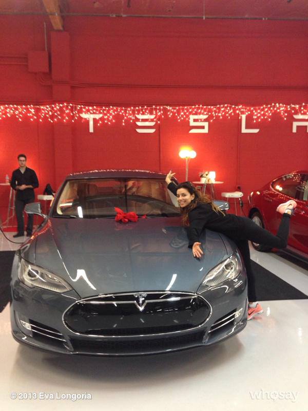 Eva longoria et sa Tesla Model S