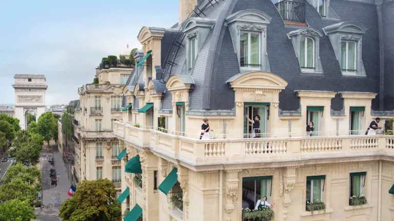 peninsula paris auto