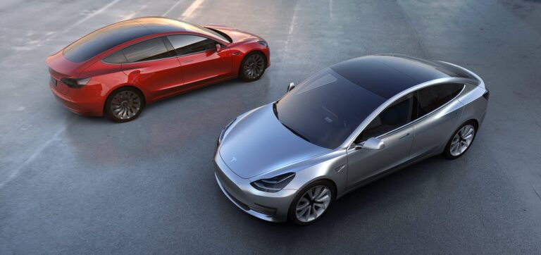 Présentation de la Model 3, un avant-gout de Noel bien avant l’heure
