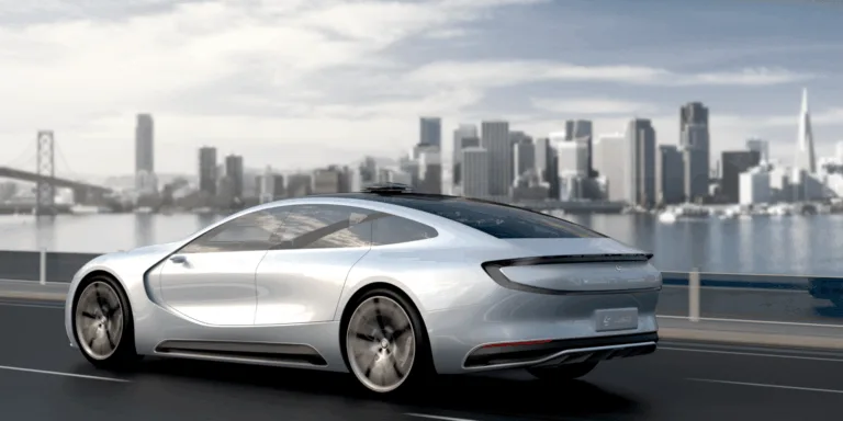 Tesla: la concurrence des « news players »