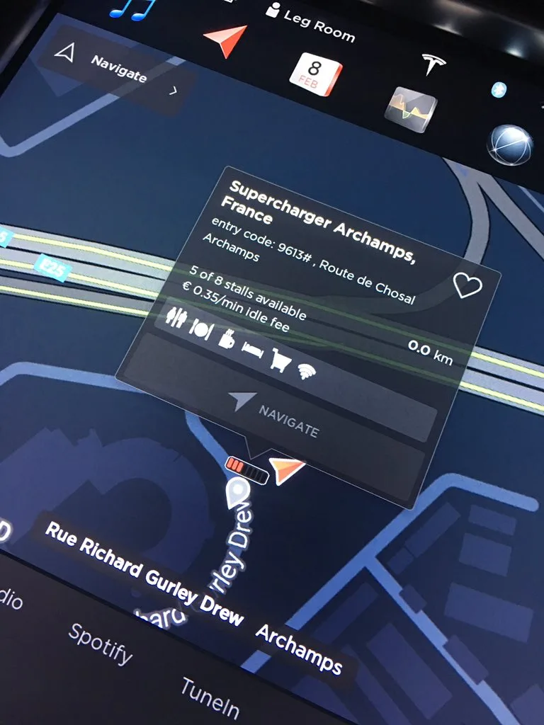 Superchargeurs Tesla: encore mieux.