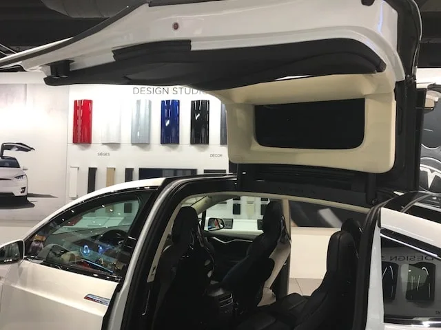 Tesla Model X blanche