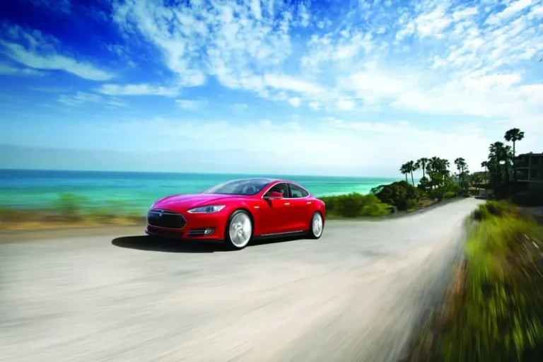 Ces pays qui adoptent le véhicule électrique (avant leurs usagers)