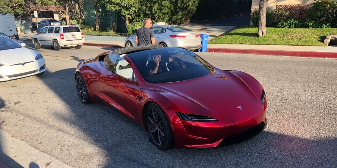 Premières Images du Tesla Roadster V2