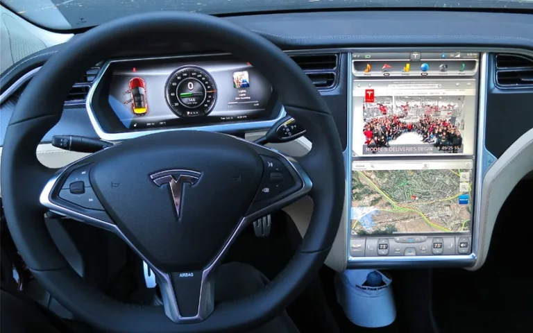 MCU-tesla