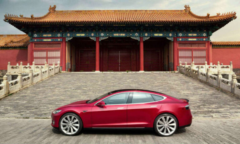Tesla Model 3: les ventes en Chine divisées par deux en Avril