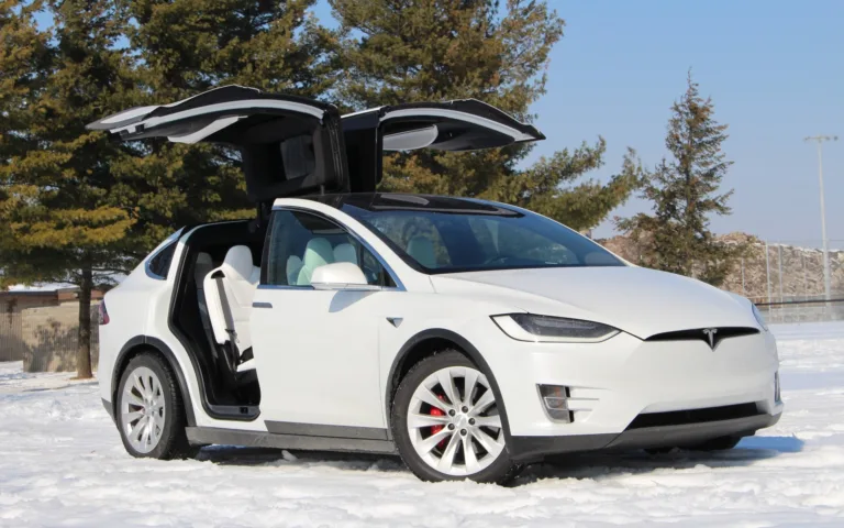 Tesla Model X blanc