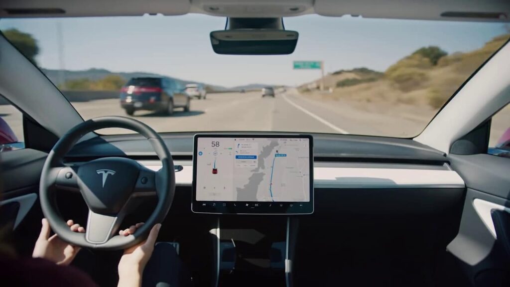 Conduite assistée : Tesla Model 3 autopilot