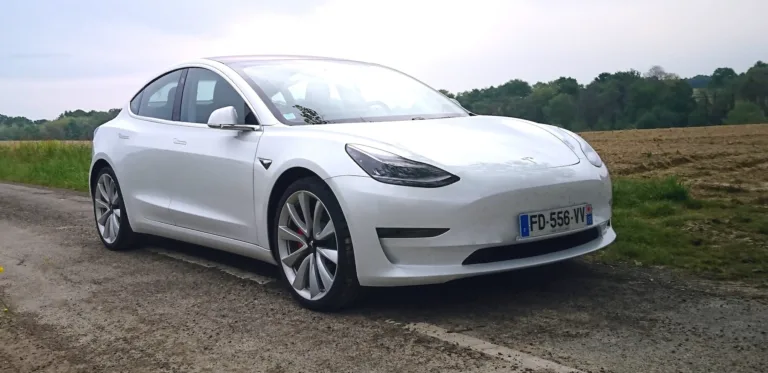 TeslaModel3campaign