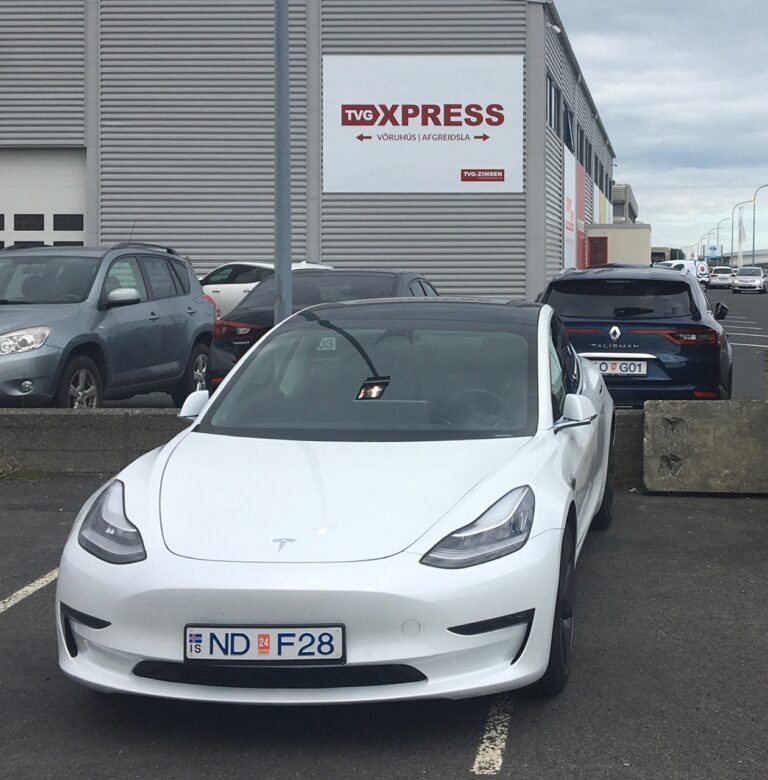 Tesla Model 3 : Origine du nom