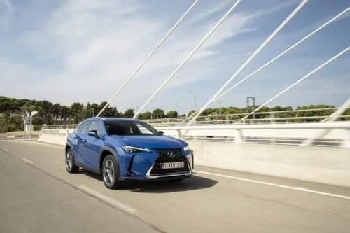 Lexus-UX 300E