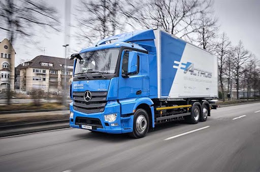 Essai routier en France du camion électrique Daimler