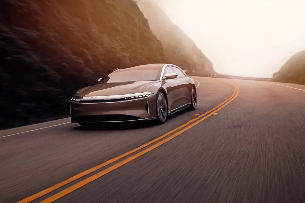 lucid-air-exterior-03