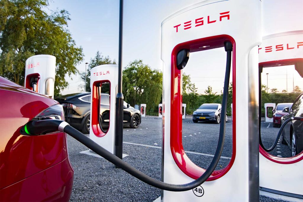 station-tesla-superchargeur