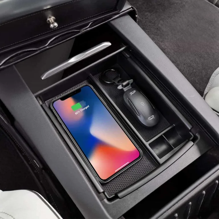 Console-centrale-tesla-model-S