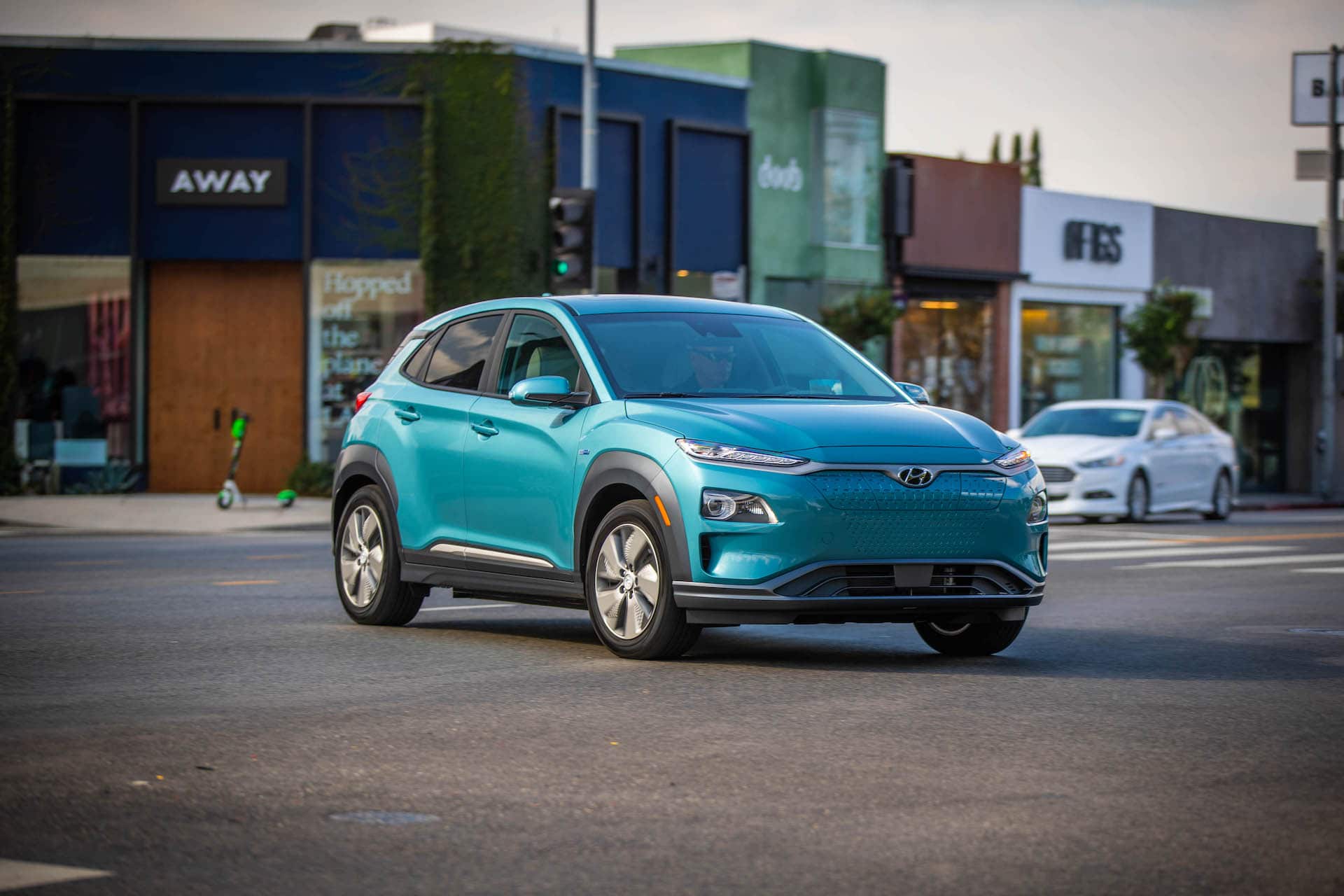 2020-hyundai-kona-electric_100712762_h