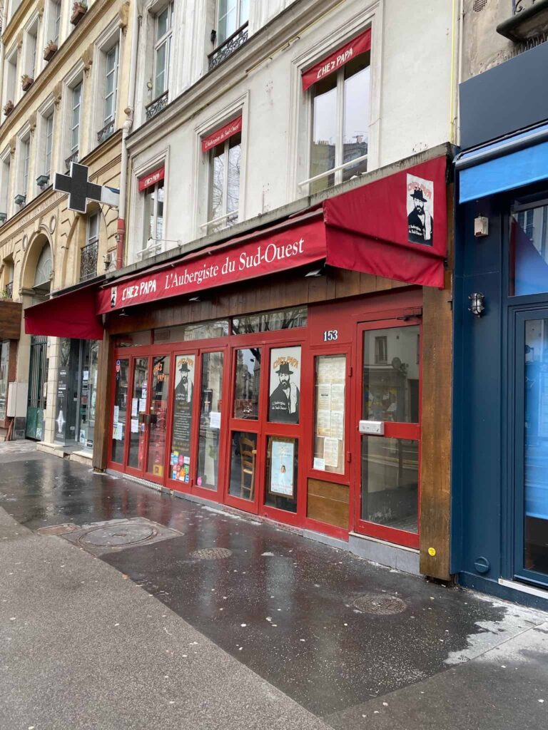 Devanture de boutique parisienne