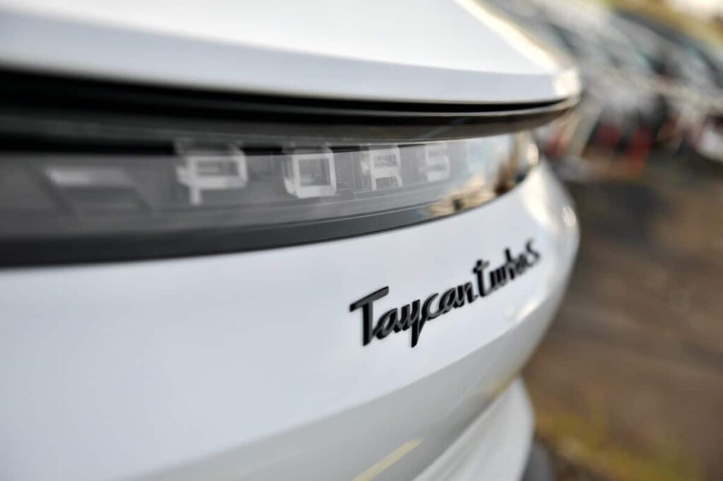 Photo détail du Porsche Taycan