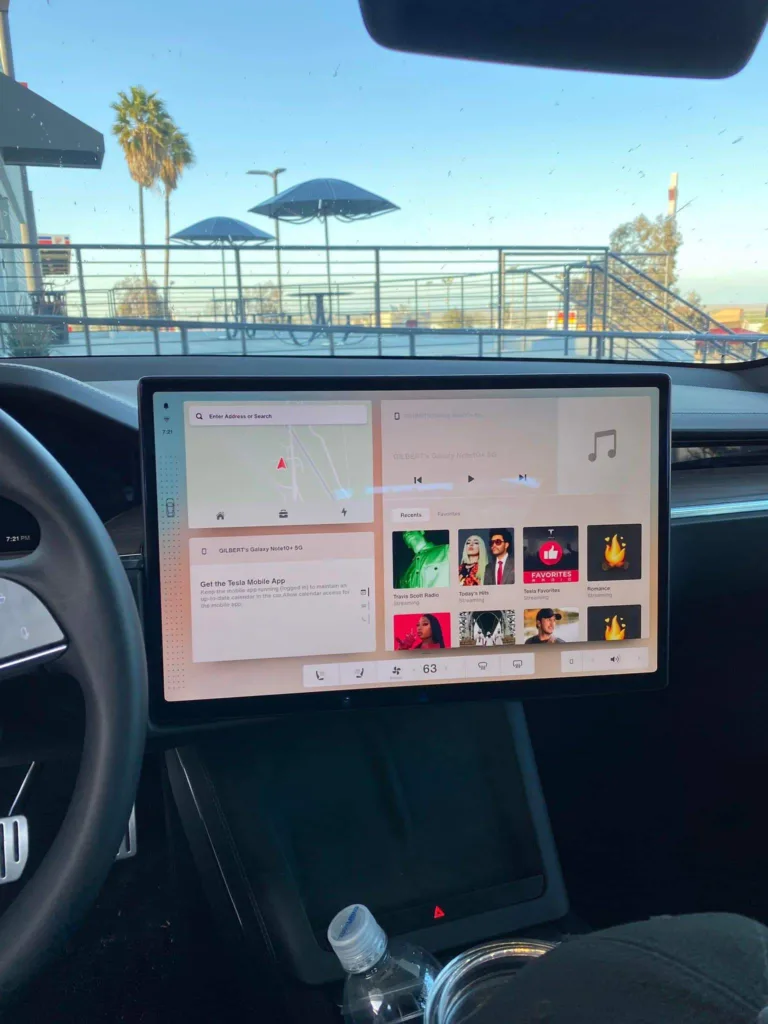 Nouvelle version logicielles Tesla