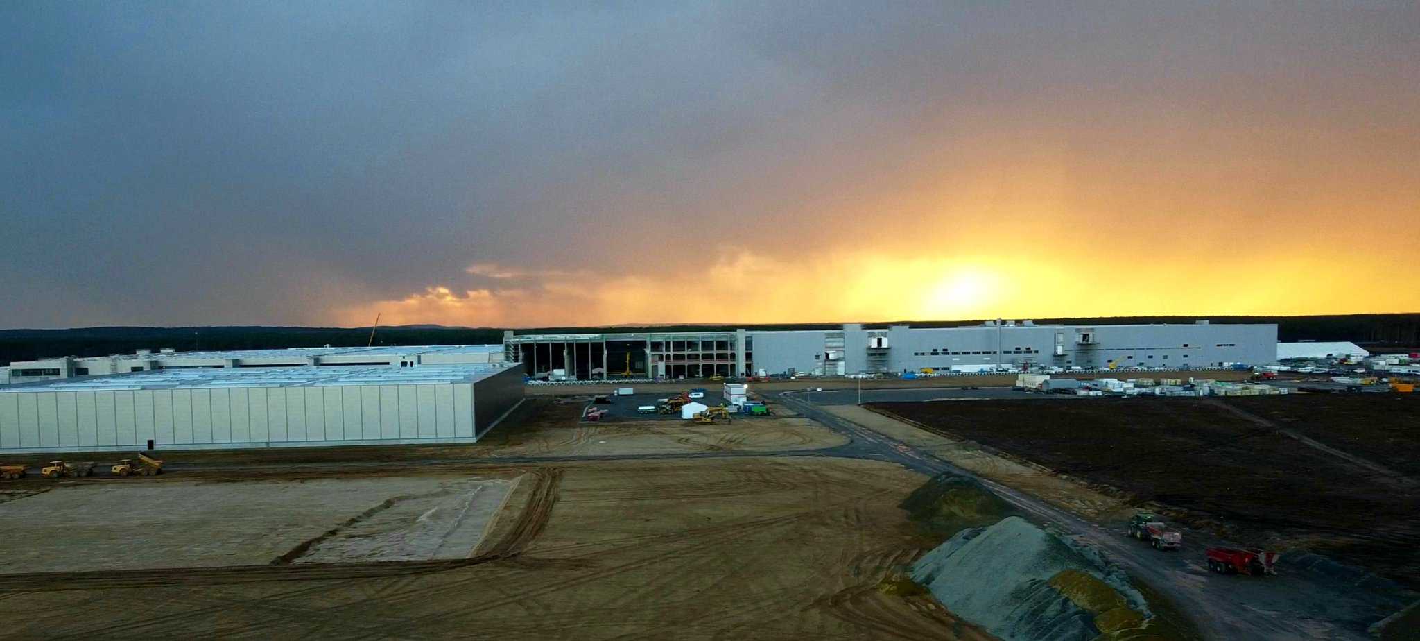 Sunset Gigafactory,