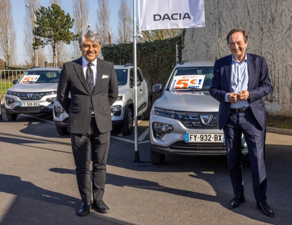 Luca de Meo, CEO Groupe Renault à gauche et Michel-Edouard Leclerc, Président du Comité Stratégique des Centres E.Leclerc à droite
