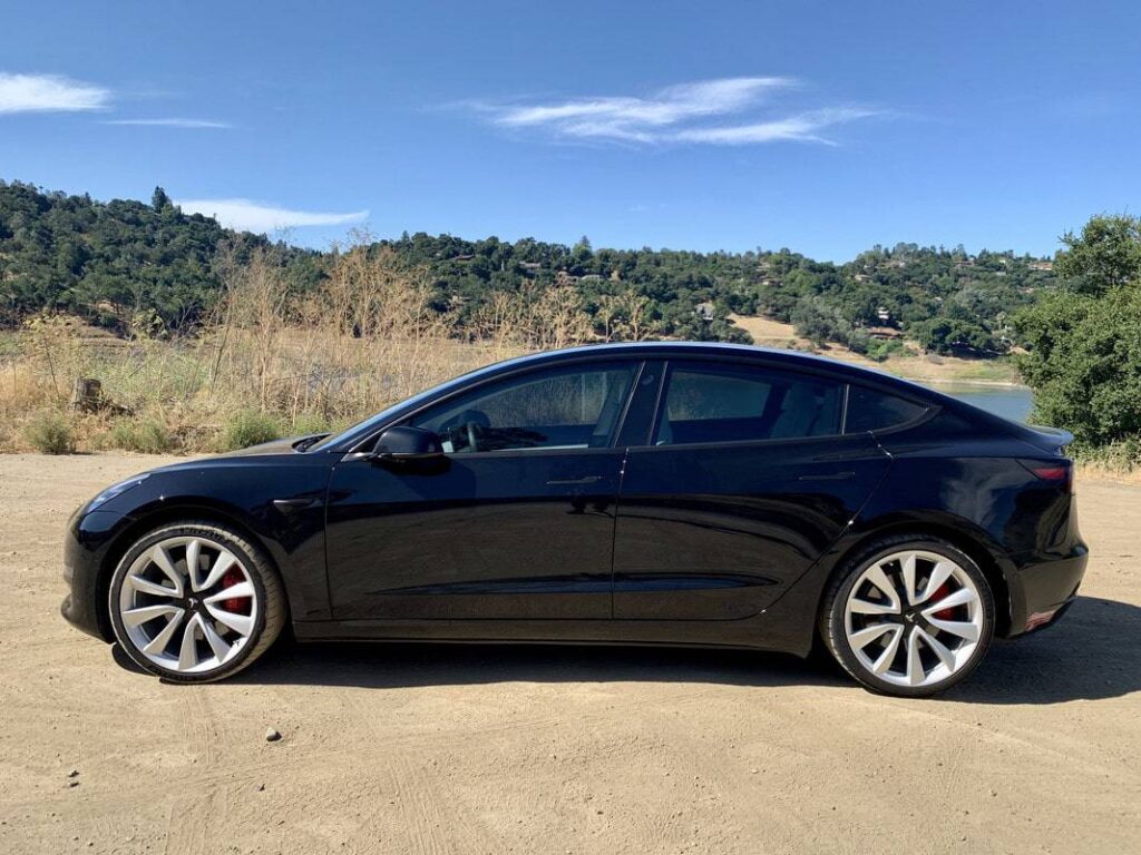 Tesla Model 3 2021 sans chrome
