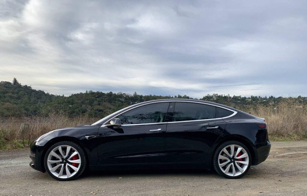 Tesla Model 3 2020 avec chrome 