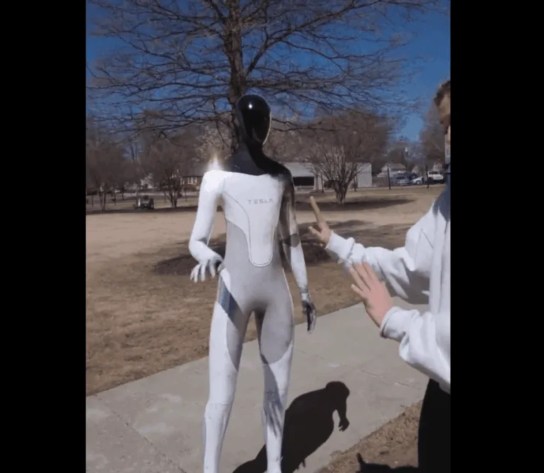 Tesla Bot vidéo