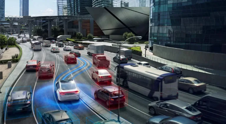 Schéma présentant le Mobileye Super Vision en action sur une route chargée