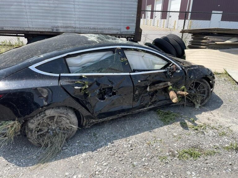 Des vies sauvées après un accident en Model 3