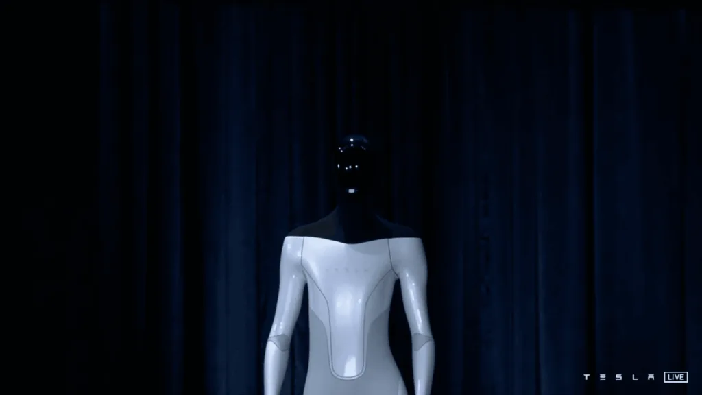 Photo du robot Tesla lors de sa présentation à la Gigaberlin