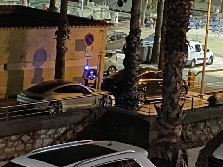 Une image incroyable des chargeurs de la ville de Bandol