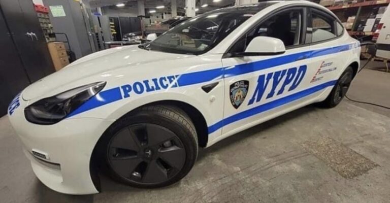 Les images des Tesla de la Police de New-York