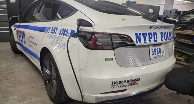 Véhicule Tesla du NYPD