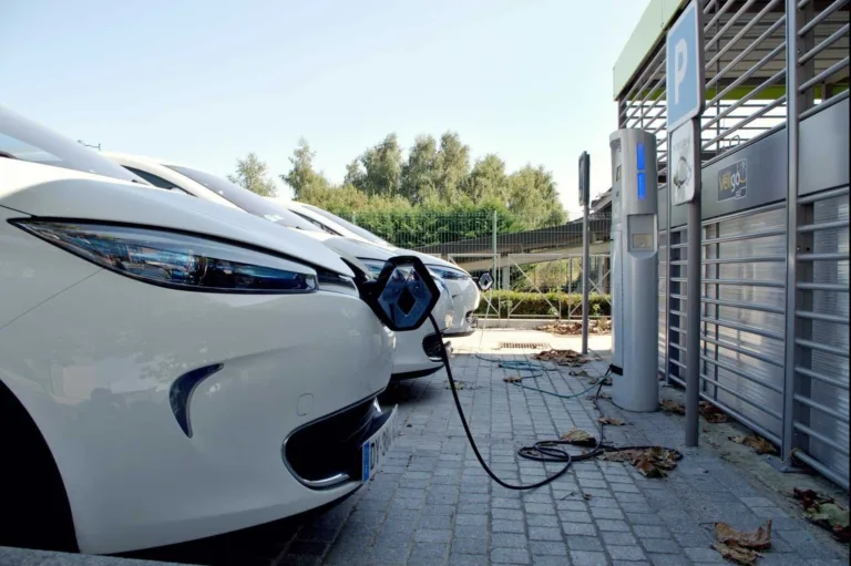 OPTICHARGE – Comment faire des économies avec ses bornes de recharge?