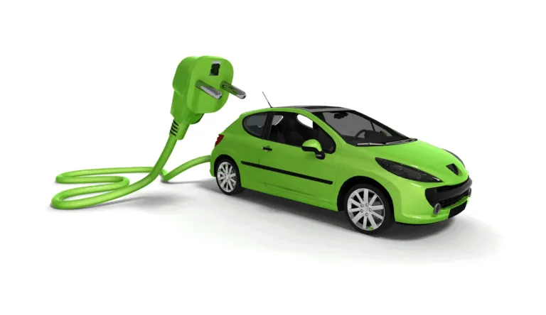 Véhicule électrique équipé d'une prise électrique