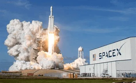 Photo d'un lancement d'une fusée chez SpaceX