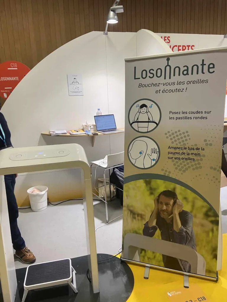 Photo du kakemono (affiche géante) du stand de Losonnante, au SMCL 2021