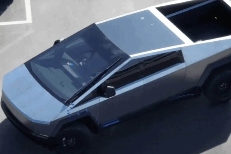 Nouvelles images du Tesla Cybertruck