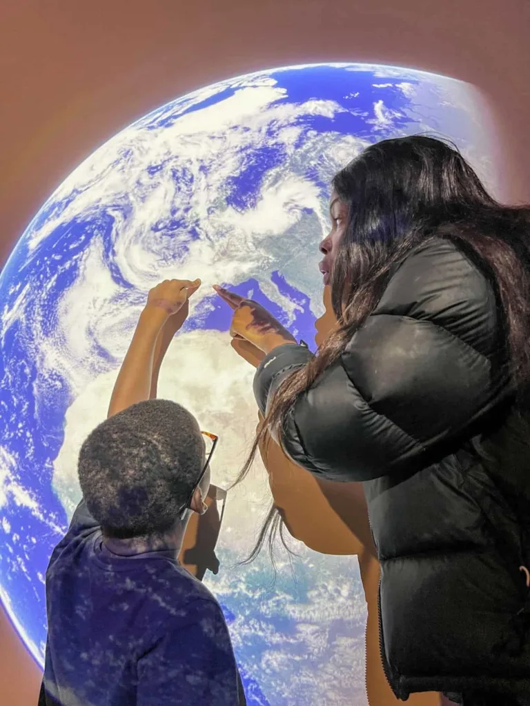 Sortir à Paris: Sciences Expériences