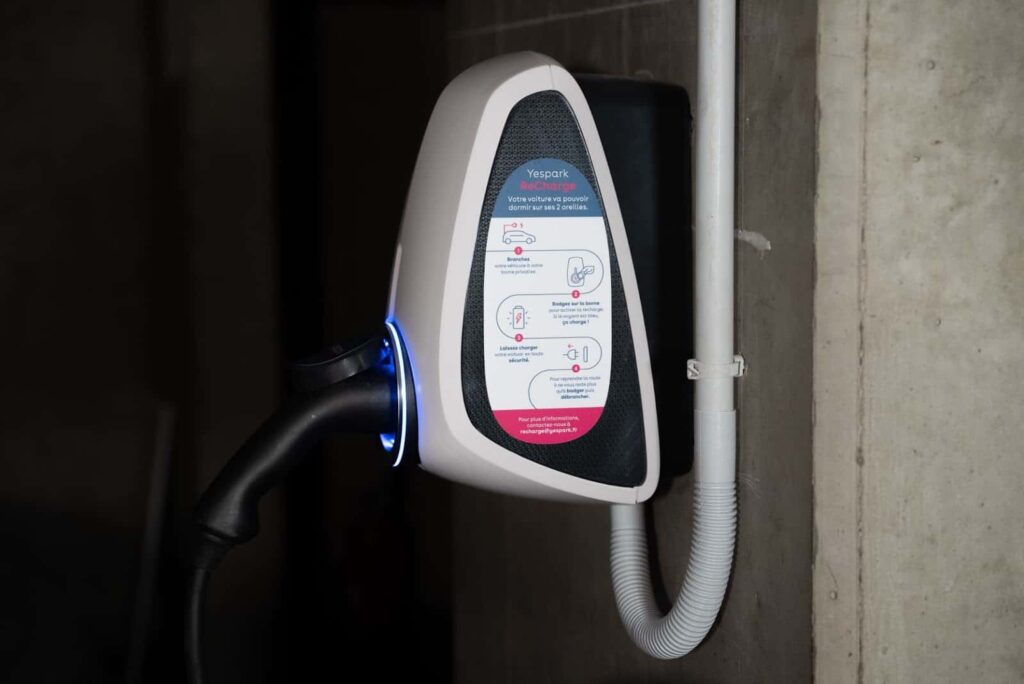 Photo d'une borne installée dans le cadre de Yespark ReCharge