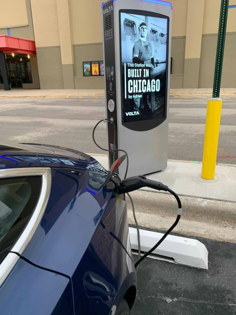 Volta Charging : la démocratisation de la recharge électrique qui coûte 0€ à l&rsquo;utilisateur