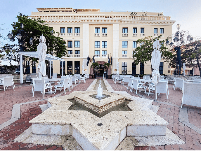 Photo de l'entrée de l'hôtel Charleston Santa Teresa