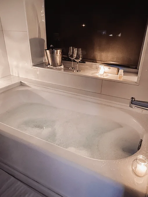 Une baignoire pour une moment de délassement