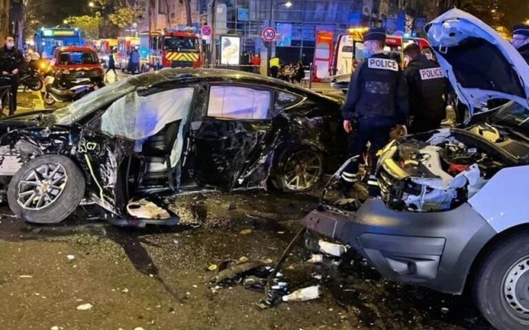 Le Taxi mis en cause dans l’accident parisien porte plainte contre Tesla