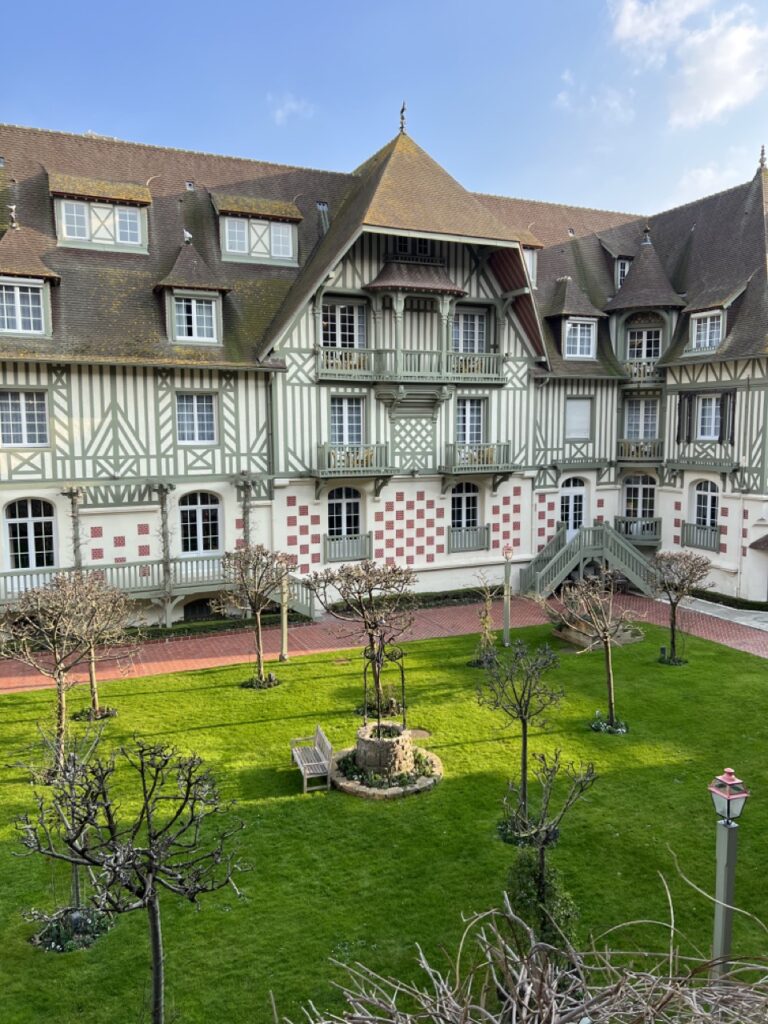 Une nuit à l’hôtel Normandy Barrière Deauville (en Suite!)