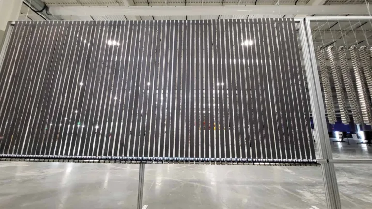108$ par kWh : Le Prix des Batteries S&rsquo;Effondre de 8% et Déclenche la Révolution de l&rsquo;Électrique Abordable !