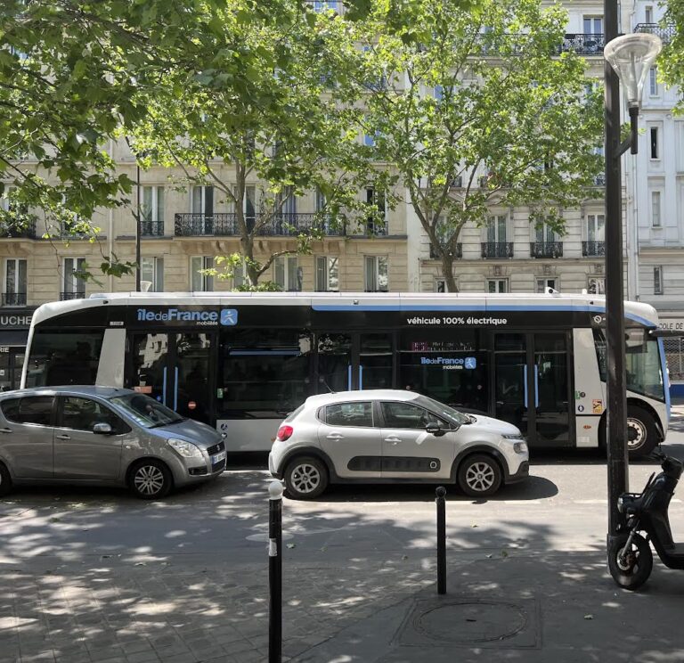 Les bus électriques circulent à nouveau dans Paris