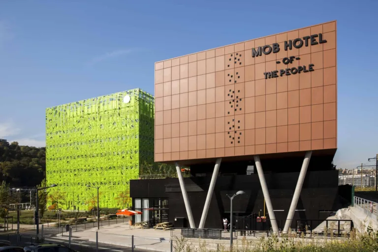 Mob Hôtel