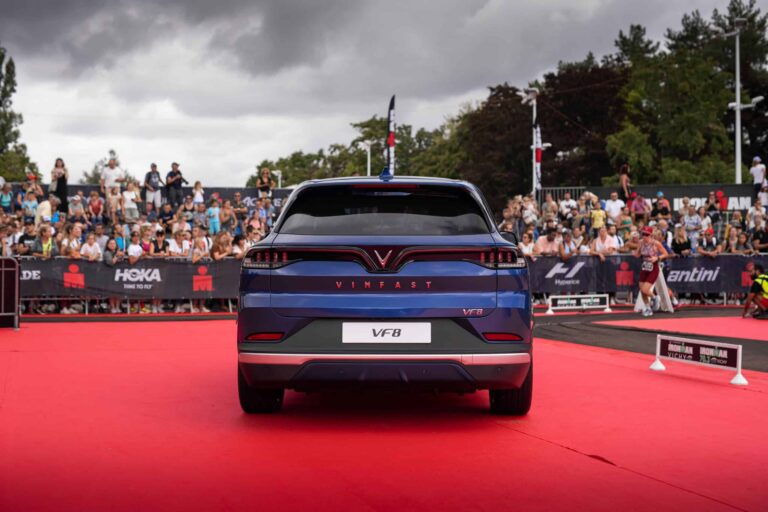 Voiture électrique: Vinfast choisit le sport pour sa communication